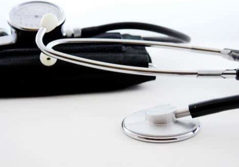 stethoscope-doctor-medical-blood-pressure-161489
